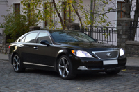 Lexus LS460L, черный от 30 BYN**, 2007